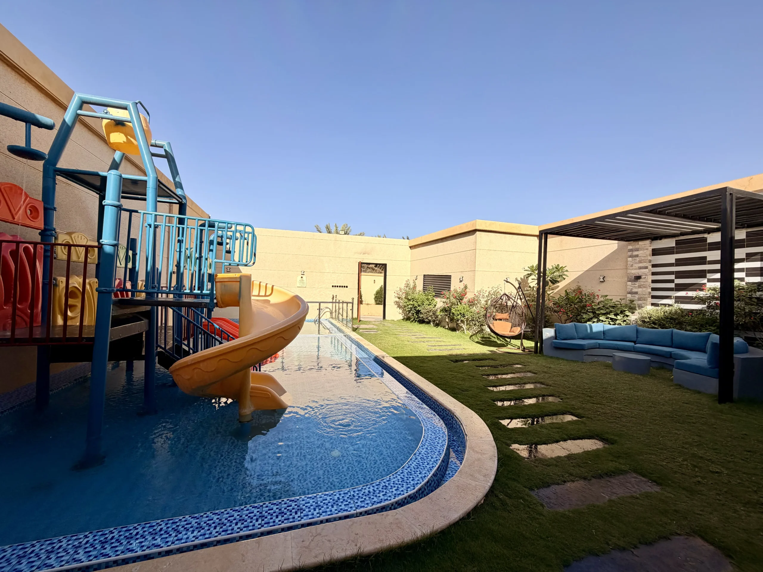 شاليه ١٣ مسبحين (6)
